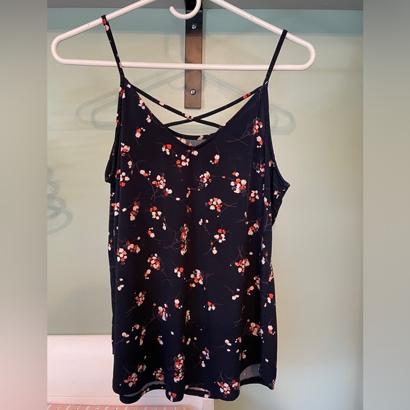 Women’s floral cross back tank top - Picture 2 of 2